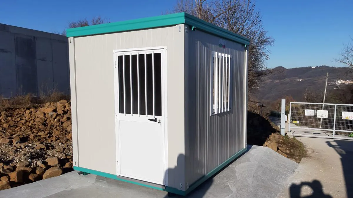 4B sas progettazione e vendita di container prefabbricati per ispezione avicola