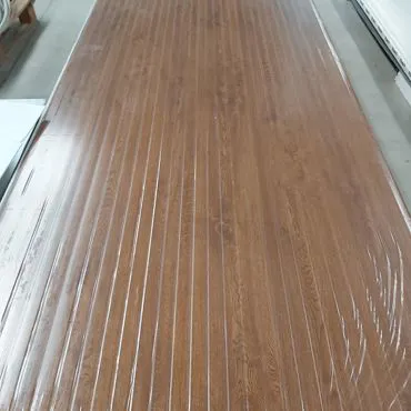 Pannelli da parete dogato effetto legno